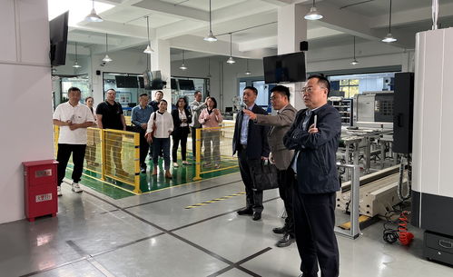 德國(guó)知名跨境咨詢服務(wù)公司product ident gmbh創(chuàng)始人方莉一行來(lái)校訪問(wèn)交流，共探信息咨詢服務(wù)新機(jī)遇